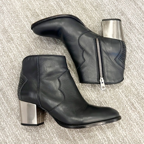 Zadig & Voltaire Black Leather Molly Ankle Boot - Picture 1 of 11